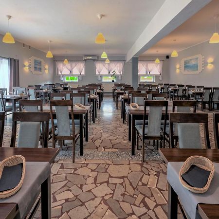 Gąski Osrodek Rekreacyjny Aga酒店 外观 照片
